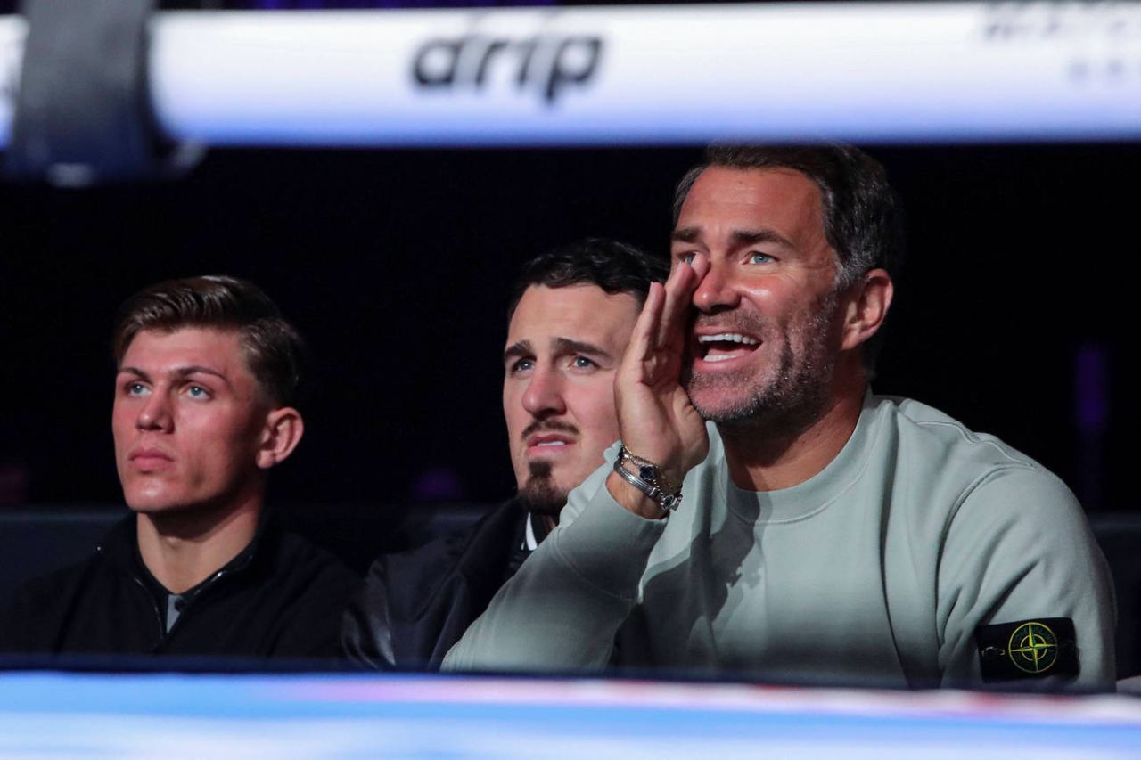 Стало известно, по каким критериям Джошуа подбирают оппонента.jpg