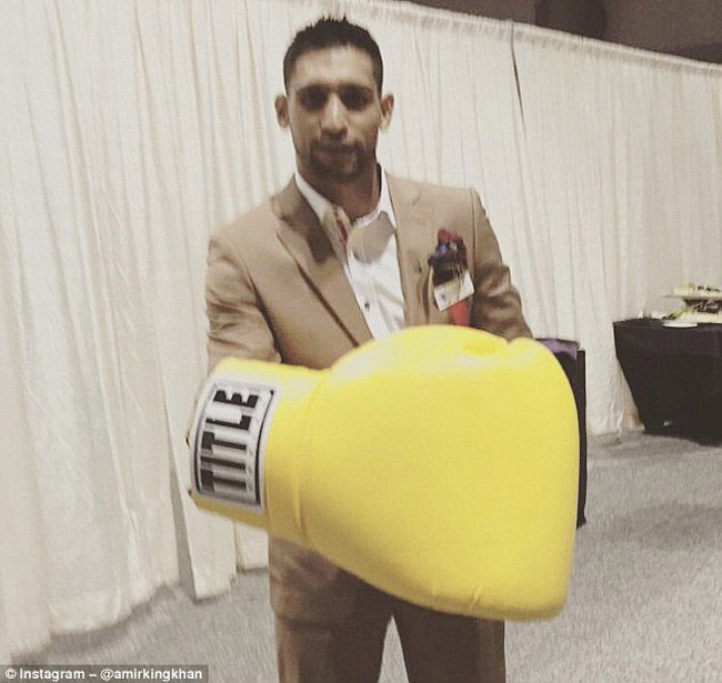 khan-glove.jpg