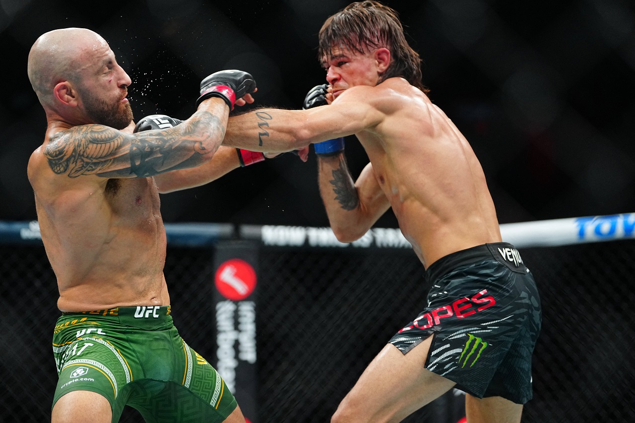 Александр Волкановски – Диего Лопес 2: прогноз и ставки на бой 1 февраля