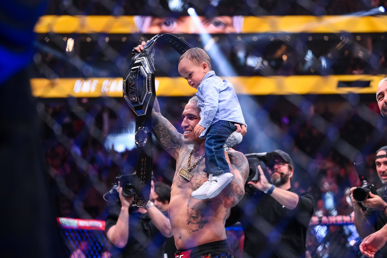 Оливейра хочет опередить Царукяна и призывает UFC добиться ответа от Гэтжи