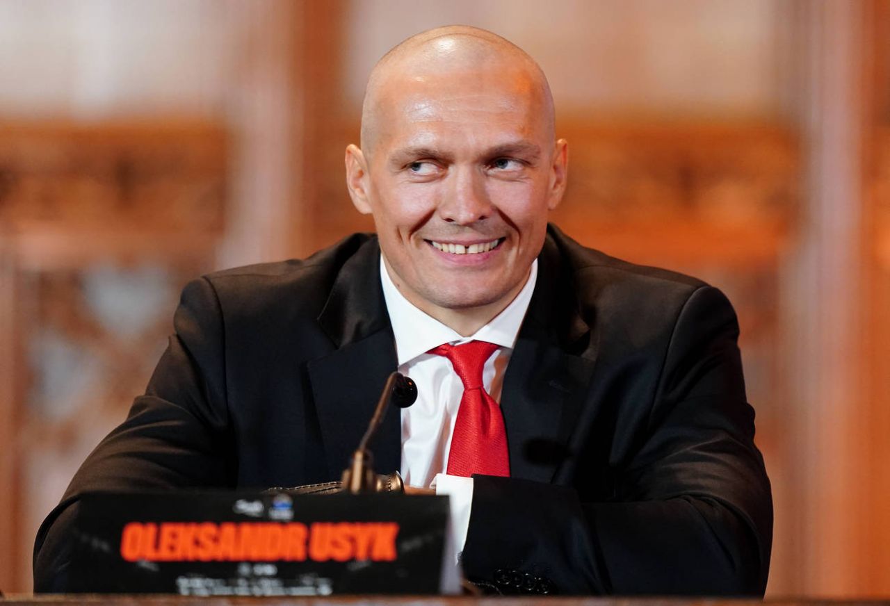 Усик заслужил право драться с кем угодно — обозреватель.jpg Усик заслужил право драться с кем угодно — обозреватель.jpg