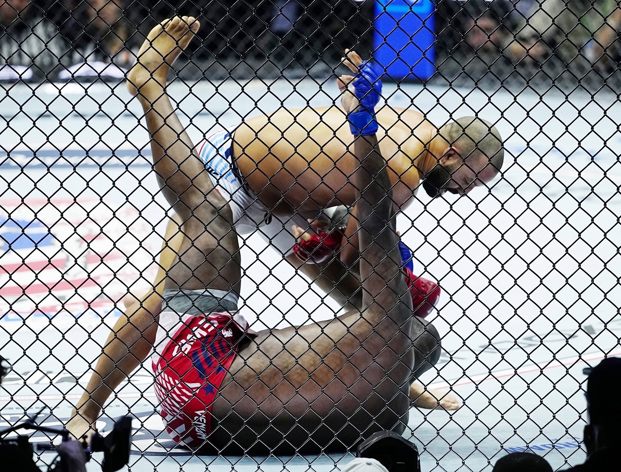 UFC White House: Топурия - Гэтжи. Обзор турнира, результаты боёв и видео лучших моментов UFC White House: Топурия - Гэтжи. Обзор турнира, результаты боёв и видео лучших моментов