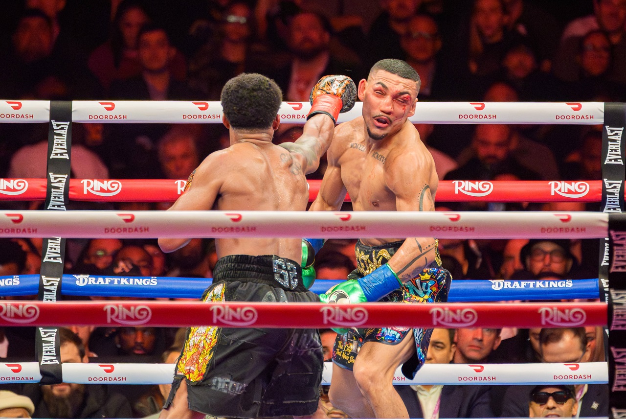 Экс-абсолют Тейлор назвал соперника для Усика, рассказал об Уайлдере и Лопесе