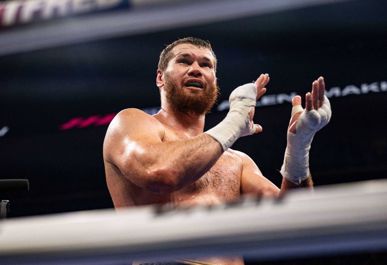 Махмудов био от vRINGe.jpg