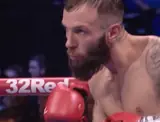 Какаче отобрал пояс у Диккенса: видео