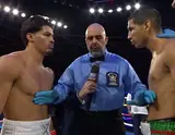 Зайас и Гарсия разыграли чемпионский пояс: видео