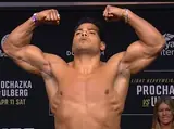 Коста остановил Мурзаканова на UFC 327