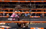 Чемпион мира из ЮАР извалял и красиво срубил соперника: видео