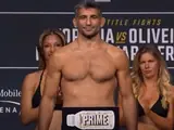 Дариуш вернулся с победой над Карнейро на UFC 317