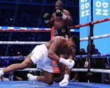 У Дюбуа и Джошуа есть дедлайн — правило IBF