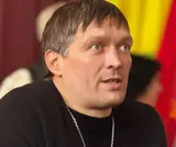 Было бы логично лишить Усика титула WBA — промоутер Гассиева