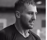 «У Zuffa это похоже на казарму». Интервью с Гвоздиком