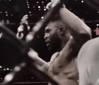 Деспанье нокаутирует Нганну. Экс-чемпион UFC ставит на андердогов