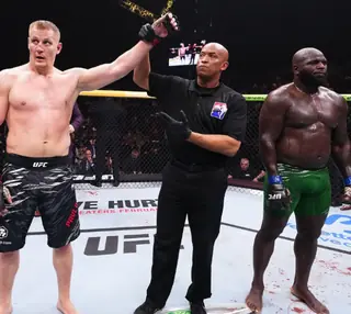 В UFC уволили Розенструйка после «вялого» поражения Павловичу