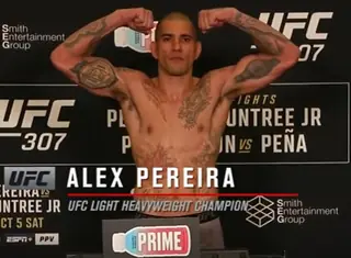 Перейра, Раунтри и остальные взвесились перед UFC 307: результаты, видео