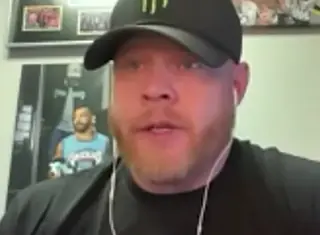 У тренера Нганну претензии к PFL: «Это точно? 100%?»