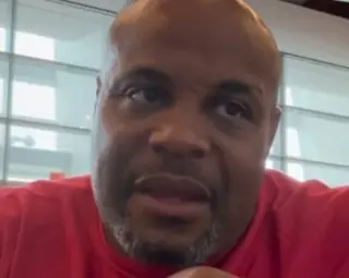 Джону Джонсу отказано в участии в UFC White House. Реакция антагониста Кормье