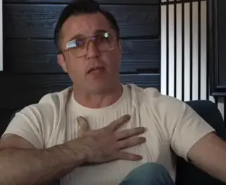 Махачев просто убежал от Топурии — вердикт эксперта