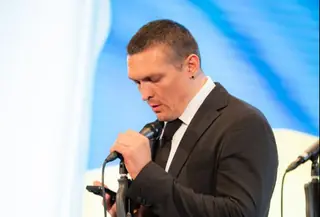 «Просто уйди!» Усик назвал фаворита боя Дюбуа-Паркер и рассуждал о камбэке в крузервейт