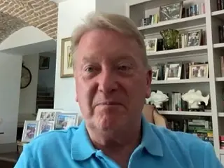 «Усик — лучший боец поколения, и мне это нравится». Уоррен о реванше против Фьюри