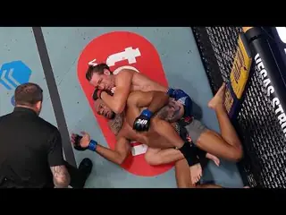 Аллен задушил Данкана, Фили срубил Камаку. Видео лучших моментов UFC Вегас 122