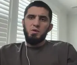 Махачев заявил, что готов драться с Топурией. Угадайте, где