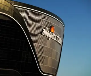 Стало известно, где подерутся Альварес и Кроуфорд