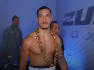 Опетая — первый чемпион в истории Zuffa Boxing: видео