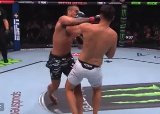 Ульберг не заметил Рейеса. Все результаты UFC Fight Night 260