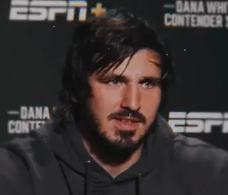 Артём Вахитов не договорился с UFC