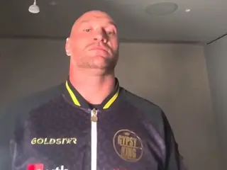 Названы гонорары Фьюри и Махмудова