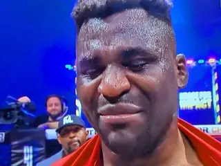 Нганну удосрочил Феррейру в главном событии PFL Super Fights. Реакция ММА сообщества