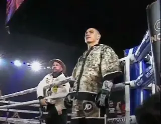 Цзю нокаутировал Спенсера: видео