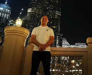 Веласкес подписался в новом промоушне, а в UFC готовят бой за полутитул