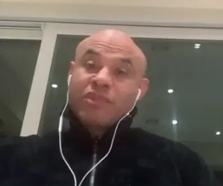 Менеджер прокомментировал слухи о том, что Перейра может избежать боя с Анкалаевым