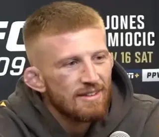 Дю Плесси против Чимаева: топ-проспект UFC оценил шансы