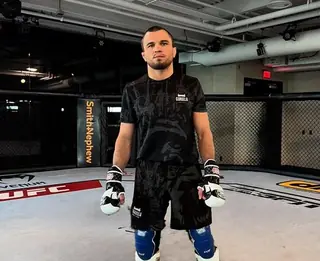 Нурмагомедов не попал в основной кард UFC 324 после отмены боя Харрисон – Нуньес