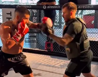Как бы завершился бой Топурия – Кроуфорд? Версия чемпиона UFC