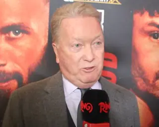 Усик знает, что Дюбуа может сделать ему больно — промоутер