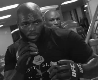 Розенструйк нарушил молчание после увольнения из UFC