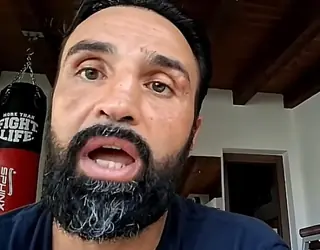 Мбилли окажет нам услугу, если побьёт Канело — объясняет Малиньяджи