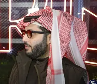 Ещё одно шоу от Аль аш-Шейха: Хэйни и Гарсия уже с соперниками — источник
