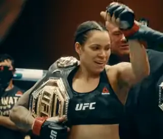 Легендарная Аманда Нуньес назвала желанную соперницу в UFC
