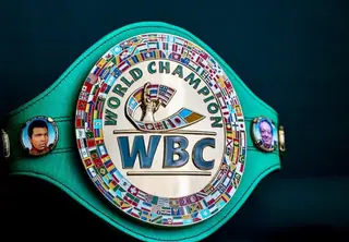 Киевский титульник отменён, хаос и жесть в крузервейте — решения WBC