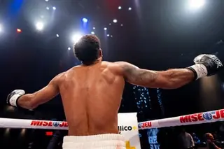 Иглесиас договаривается о бое с чемпионом. Пока что в соцсетях