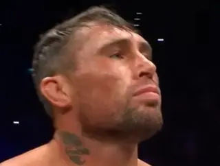 Адвокат для Нурмагомедовых: экс-боец UFC нашёл для Кормье новую работу