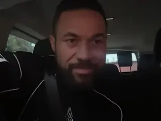 «Мне не всё равно». Паркер о футболе и танцах травмированного Усика