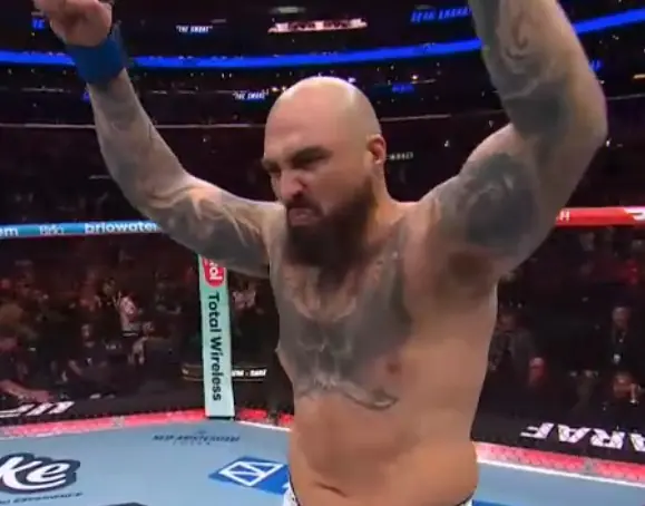 Шок! Гейбла Стивсона жёстко вырубили на UFC 331