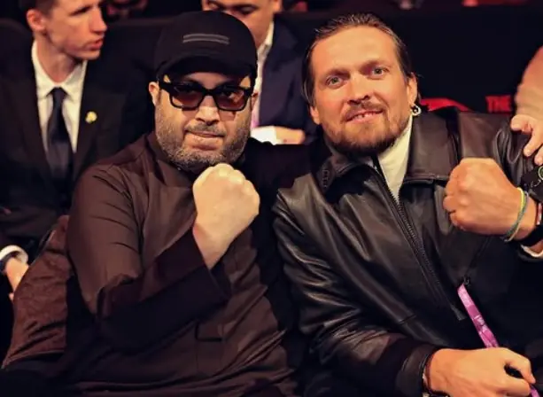 Усик подписал контракт с Zuffa Boxing? Заявление Лапина