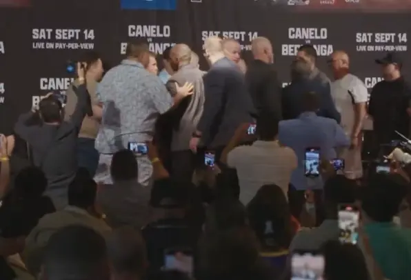 Канело и Берланга завелись во время пресс-конференции. Было весело: видео